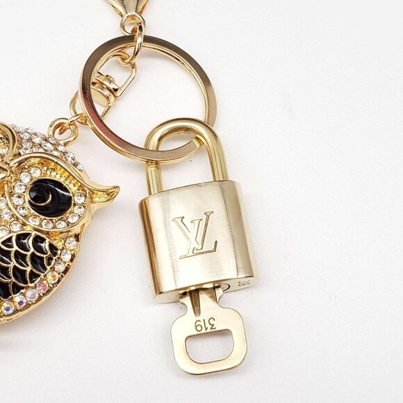 Authentic Louis Vuitton Lock & Key with unbranded Bagcharm, Keycharm, Keychain - Picture 5 of 7